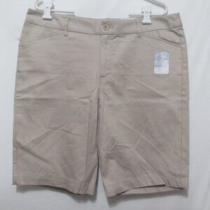 NWT SJB Womens Size 16 Bermuda Shorts Secretly Slender Tan Khaki Mid Rise